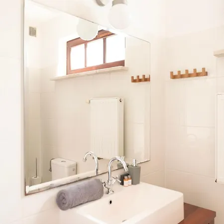Cosy 3city In Center With Bathtub By Renters 소포트